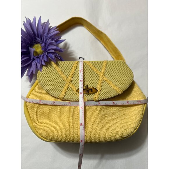 Vintage 1960s Yellow Suede & Fabric Handbag With Gold Clasp - Picture 3 of 16